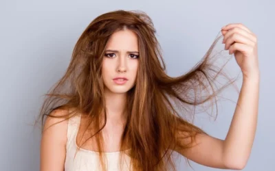 Cheveux abîmés : erreurs à éviter et solutions efficaces